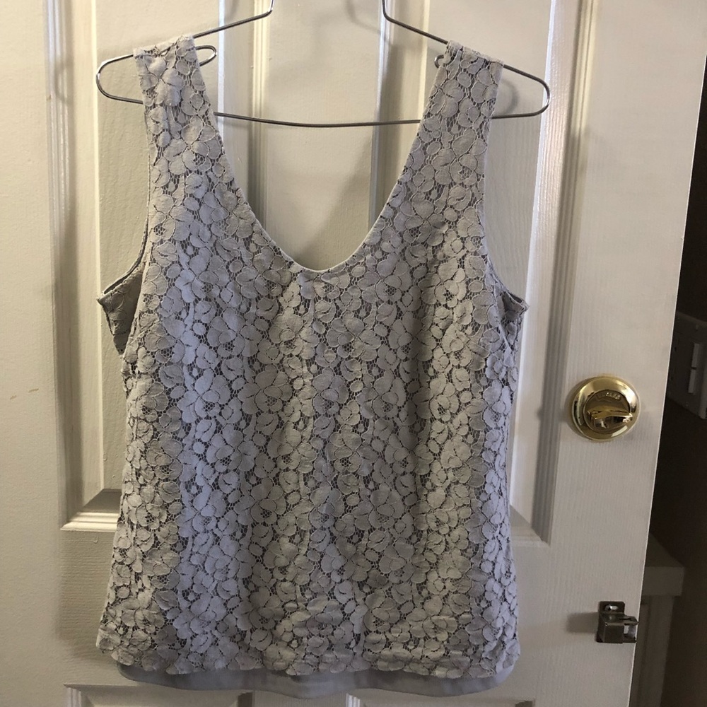 Banana republic gray lace shirt,size small